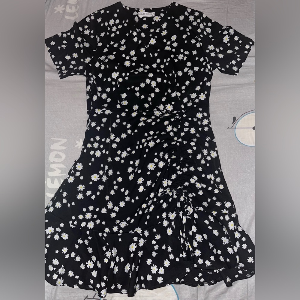 *V-neck Pull Up String Daisy Floral Dress
